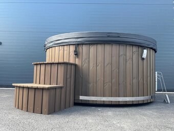 Koupací sud kulatý Pearl 225cm s hydromasážním systémem - 9