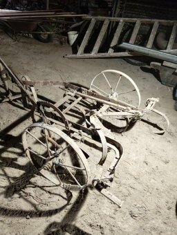 Staré zemědělské stroje - 9