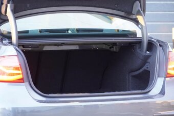 BMW Řada 3, 320D,Xdrive,M-paket,Led,Kamera - 9