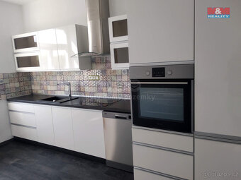 Prodej bytu 2+1, 88 m², Krnov, ul. Revoluční - 9