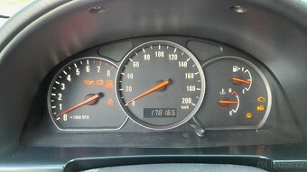 Suzuki Vitara 1,6i - 9