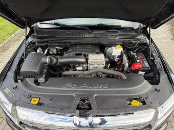 DODGE RAM LIMITED — 5.7 V8 HEMI Etorque — 2021– TOP STAV— - 9