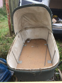 Starý retro kočárek Liberta - 9