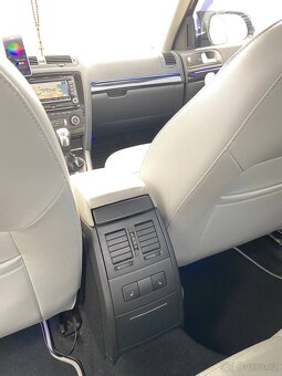 Skoda Octavia 2 Laurin & Klement - 9