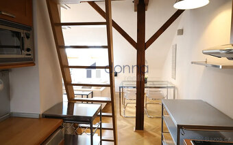 Pronájem podkrovního bytu 2+kk, 60m², ul. Řehořova, Praha 3 - 9