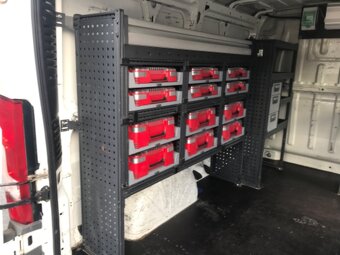 Peugeot Boxer- pojízdná dílna, servisní vůz - 9