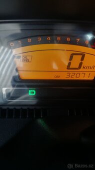 Suzuki 650 Burgman - 9