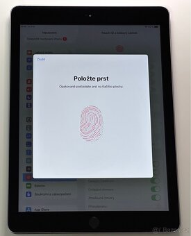 iPad 5 32GB Wi-Fi Space Gray - 9