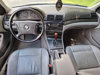 BMW 323i 125kW - 9