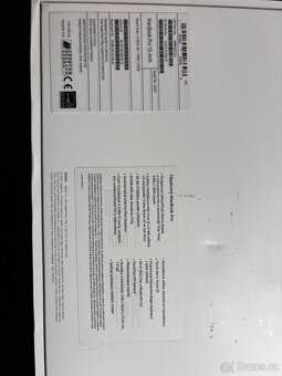 MacBook Pro 13” (2020) - 9