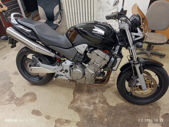 Honda CB900f Hornet - 9