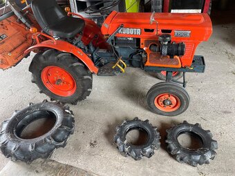 Malotraktor KUBOTA tříválec, nové pneu, příslušenství - 9