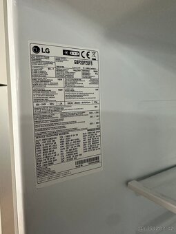 Lednice s mrazákem LG (102) - 9