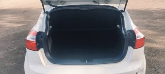 Kia Rio - 9