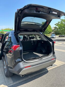 Toyota RAV4 Hybrid 2.5 4x4/DPH/ZARUKA/STYLE - 9