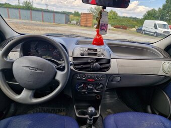 Fiat Punto 1,2i Klima - 9