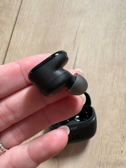 Sluchatka JBL Tune Buds 2 - 9