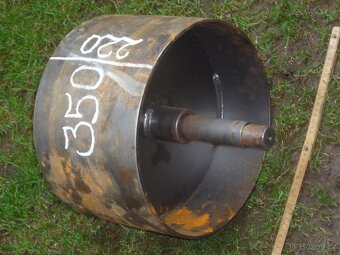 prodám staré litinové řemenice na plochý řemen..... - 9