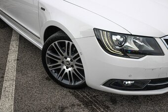 Škoda Superb Combi 2.0 TDI CR Business - 9