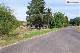 Prodej stavebního pozemku v Pocinovicích u Semněvic, okr. Do - 9