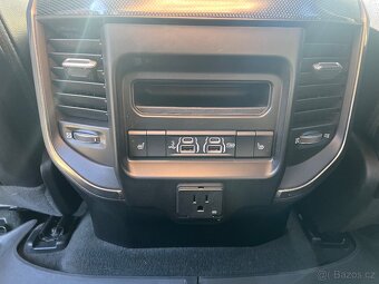 Dodge Ram 1500 2020 4x4 5.7 V8 - 9