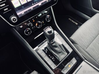 ŠKODA SUPERB COMBI III 2.0TDI 110KW DSG 2018 ACC - 9