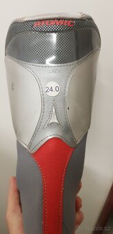 ATOMIC lyžáky dětské - 9