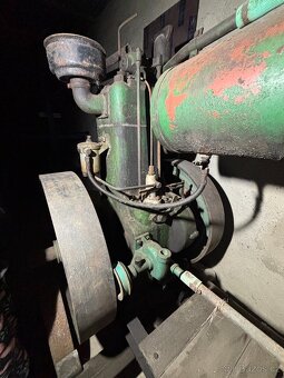 Stabilní motor Slávie - 9