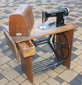 Šicí stroj Zetina, zbrojovka Vsetín - 9