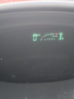 Yarys první generace - 9