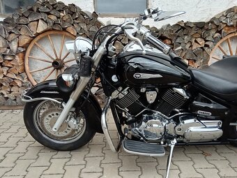 YAMAHA XVS 1100 DragStar Classic - 9
