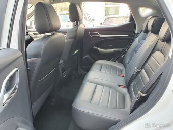 MG ZS Luxury ICE 1.0T-GDI 82 kW Luxury 85tkm Virtual kam360° - 9