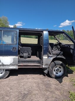 Mitsubishi L300 4x4 2.4i 82kw - 9