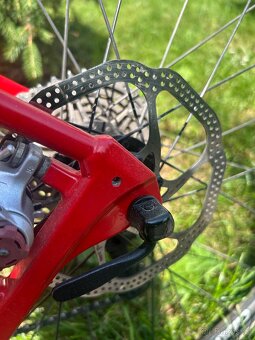 Gravel Giant Revolt vel L. - 9