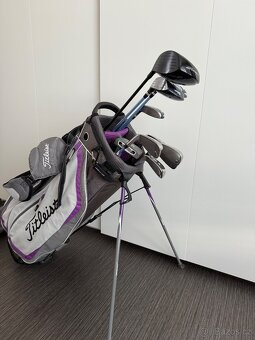 Golf set dámský - bag Titleist, hole Wilson, driver Dunlop - 9