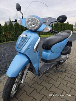 Aprilia Scarabeo 125i Light, 2012 - 9