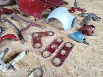 Jawa 550 pařez a 555 pionýr díly - 9