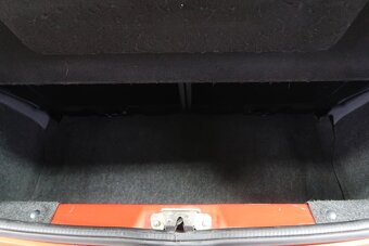 Peugeot 107 1.0i,CZ,50kW,Manuál - 9