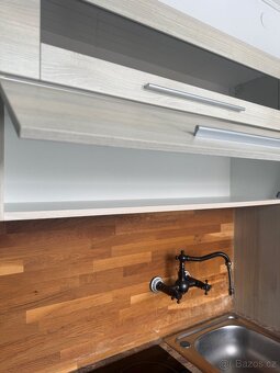 Kuchyňská linka se spotřebiči - 9