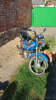 Motocykl CHAMP - 9