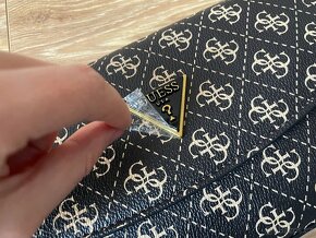 Guess Cordelia kabelka - 9