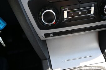 Škoda Octavia 2.0TDI 103KW Ambition 1/2013 - 9