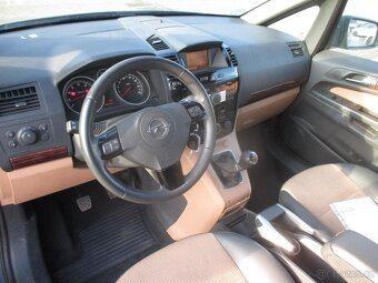 Opel Zafira 1,8i 7.míst - 9