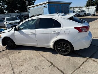 Mitsubishi lancer. 1.6i 2012 pojizdne - 9