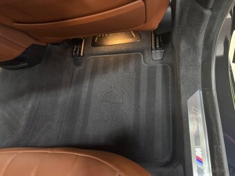 BMW 740D M G70 EXLUZIVE CARS  Protiúčet možný - 9