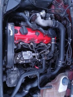 Audi A4 1.9tdi 1995 sedan na díly - 9