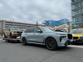Bmw x7 x5 275/45r21 - 9