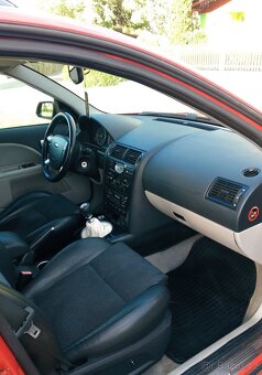 Ford Mondeo 2.0 Benzín DURATORQ r.v. 2004 Ghia - 9