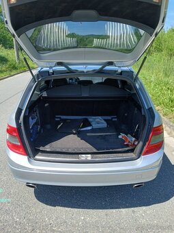 Prodám Mercedes C320 - 9