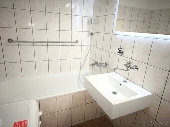 Pronájem pěkného bytu 3 + 1 z lodžií v Liberci, Pavlovice - 9